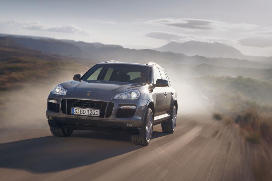  Porsche Cayenne Turbo 2007 года  (фото 38 из 43)